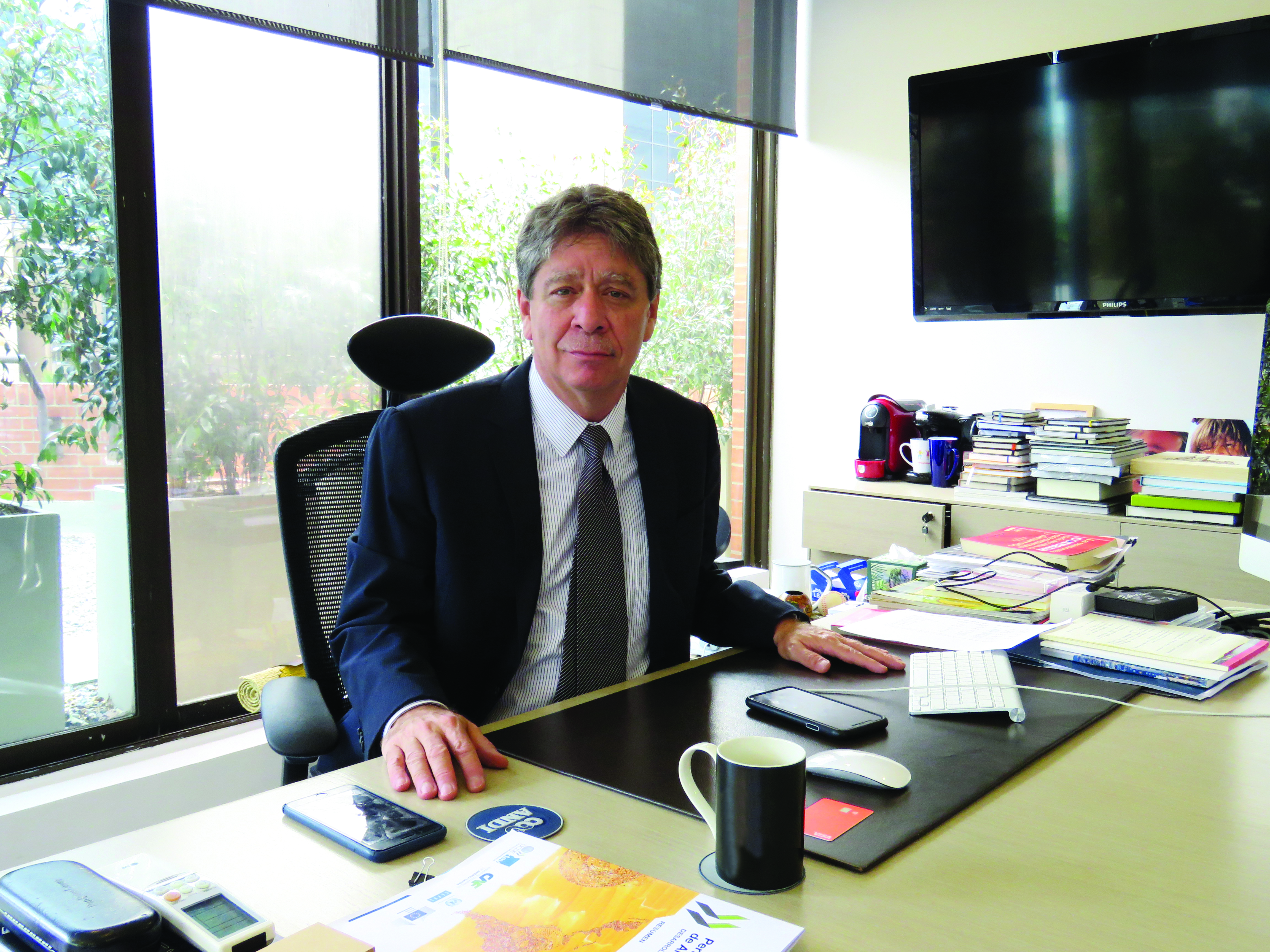 BRUCE MAC MASTER Presidente de la ANDI